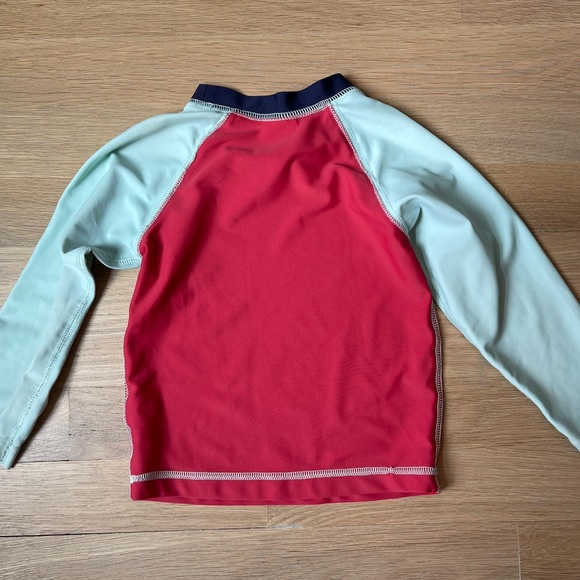 Egg Long Sleeve Rash Guard - Picture 4 of 6